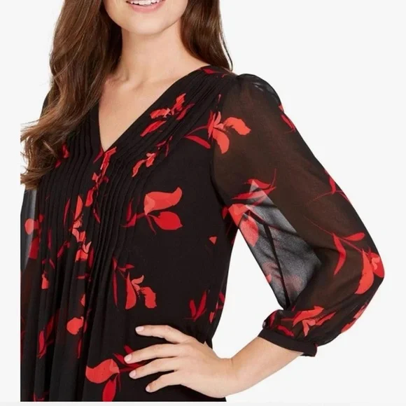 NWT Calvin Klein Black Dress with Red Floral Design - Picture 5 of 7